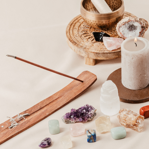 Ritualuri zilnice pentru cresterea spirituala: incorporarea cristalelor in rutina ta