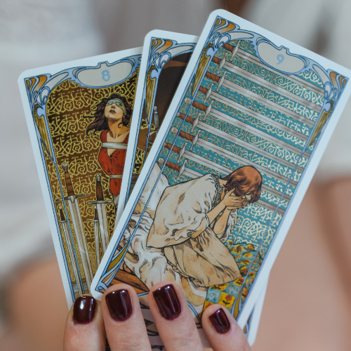 Cum alegem ce cărți de tarot să cumpărăm 2