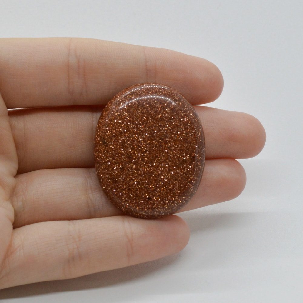 Cabochon goldstone maro 37x31x6mm c17