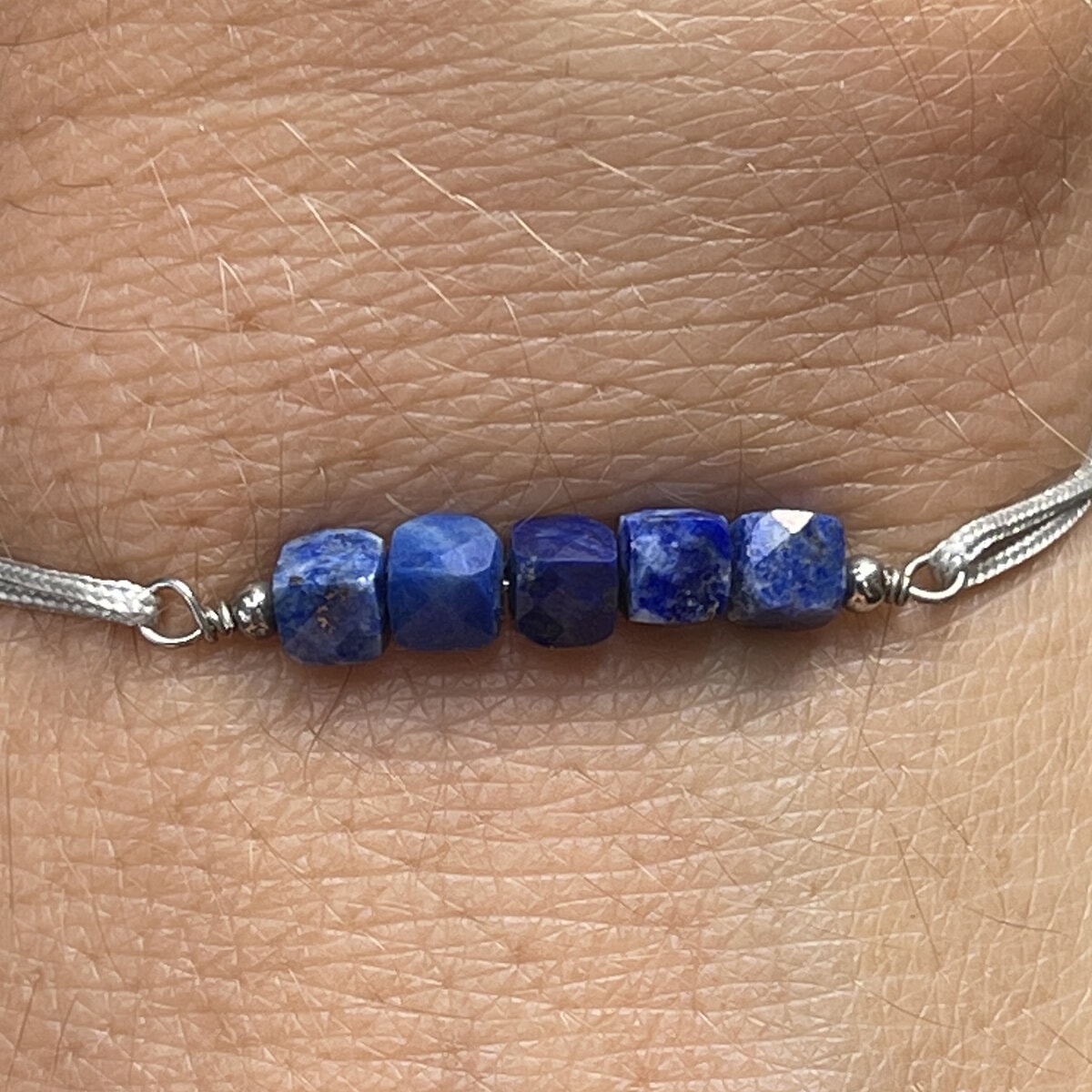 Bratara therapy lapis lazuli cuburi 4mm si argint 925 - 1 | YEO