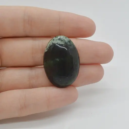 Cabochon Jad Nefrit 31x21x7mm C127