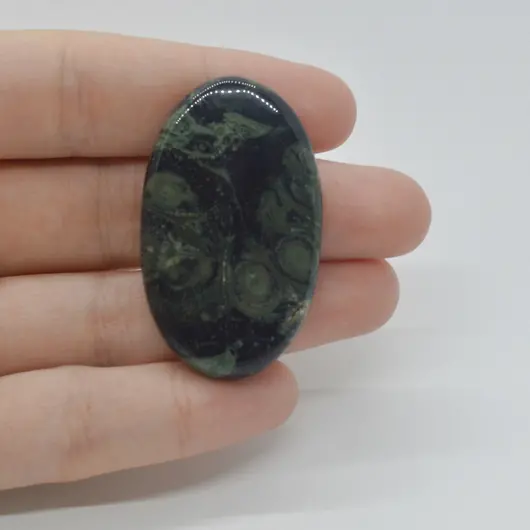 Cabochon Jasp Kambaba 44x26x6mm C92