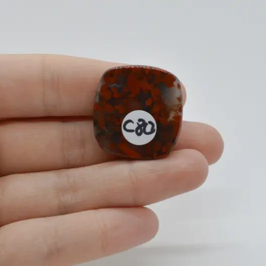 Cabochon Jasp Rosu 27x26x7mm C80, imagine 2